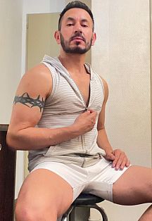 Ramir Escort Masculino