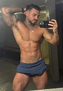 Daddy Escort Masculino