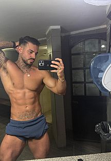 Daddy Escort Masculino