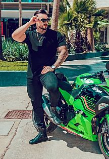 Daddy Escort Masculino