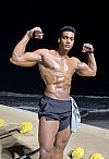 Mr. Roger Escort Masculino