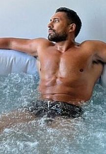 Jack Escort Masculino