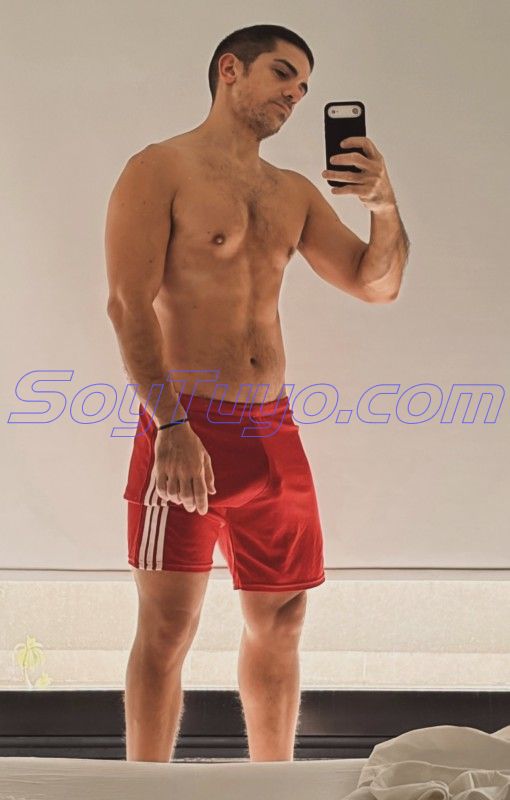 Hi, I am Adrián, Welcome to my profile!