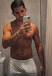 Adrián Masajista masculino