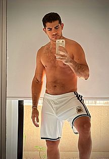 Adrián Masajista masculino