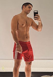 Adrián Masajista masculino