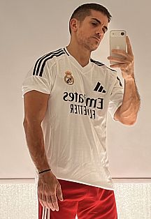 Adrián Masajista masculino