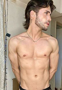 Erick Escort Masculino