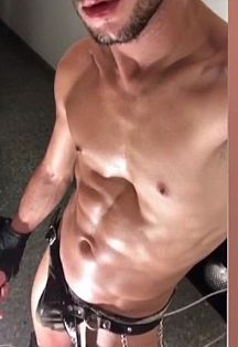 Erick Escort Masculino