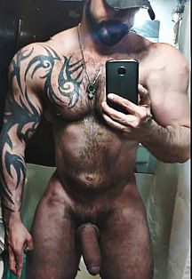Norbert Escort Masculino