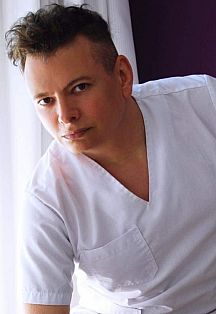 Robert Diplomado Masajista masculino