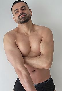 Lucio Escort Masculino