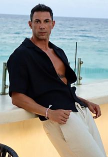 Felix Escort Masculino