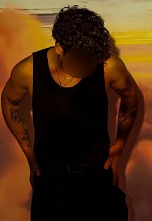 Noah Escort Masculino