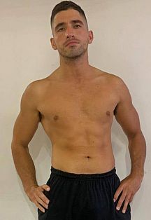 Emiliano Escort Masculino