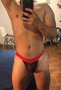 Leonardo Escort Masculino