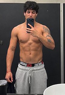 Carlos Escort Masculino