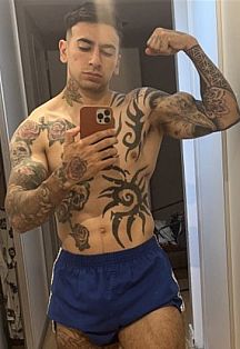 Tatto Escort Masculino