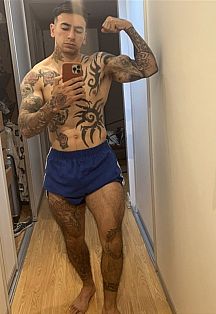 Tatto Escort Masculino