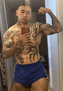 Tatto Escort Masculino