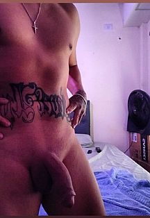 Chucky Escort Masculino