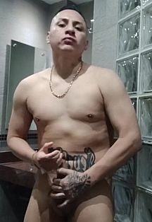 Chucky Escort Masculino