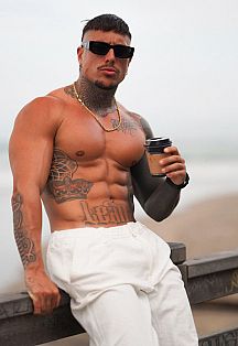 Prohibido Escort Masculino