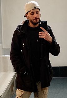 Tiziano Escort Masculino