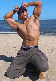 Logan 26 CM Escort Masculino