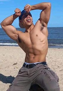 Logan 26 CM Escort Masculino