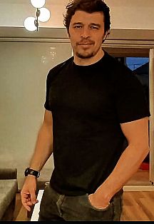 Caligula Escort Masculino