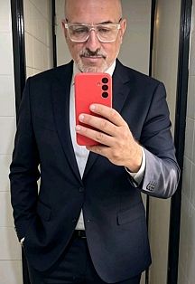 Tomás U. Escort Masculino