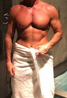 Richard Escort Masculino