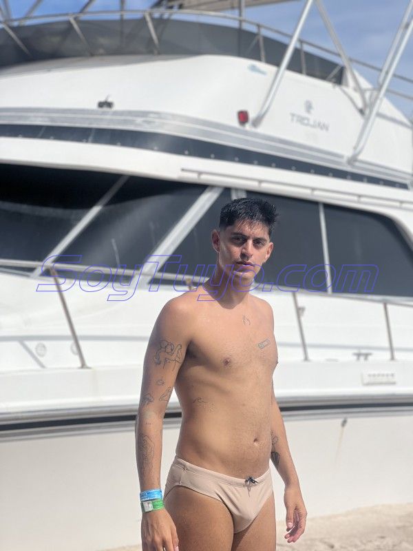 Hi, I am Ramiro, Welcome to my profile!