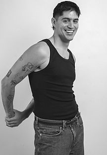 Ramiro Escort Masculino