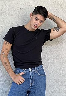 Ramiro Escort Masculino