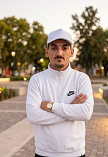 Mathias Uy Male Escort