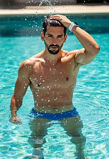 Mathias Uy Male Masseur