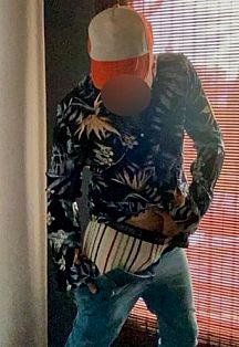 Derek Escort Masculino