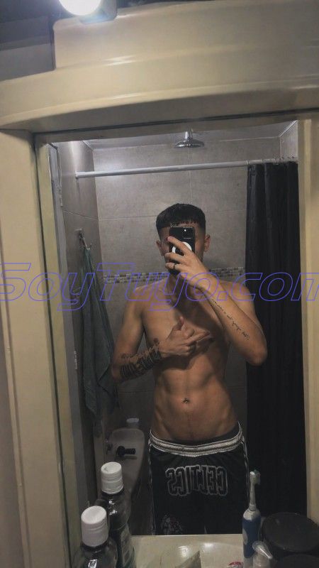 Hola, soy Axel, Bienvenido a mi perfil !