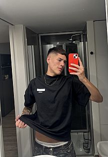 Taiel Escort Masculino