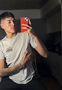 Taiel Escort Masculino