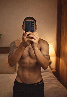 Khalil Escort Masculino