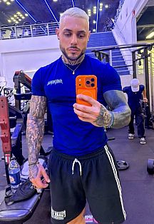 Aquiles Escort Masculino