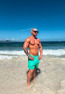 Aquiles Escort Masculino