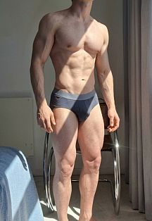 Dorian Escort Masculino