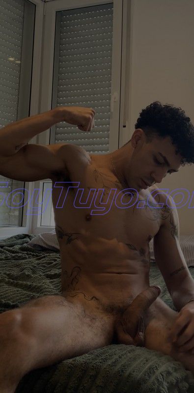 Hi, I am Modelito, Welcome to my profile!