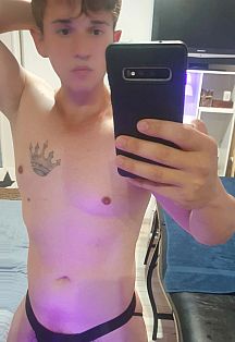 Baby Face Escort Masculino