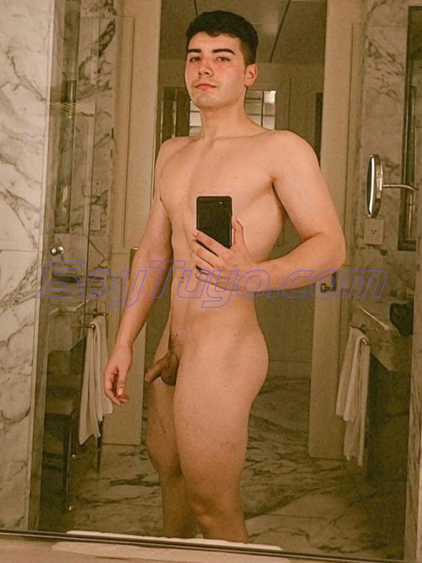 Hola, soy Nathan, Bienvenido a mi perfil !