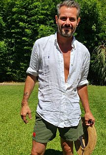 Señor Grey Escort Masculino